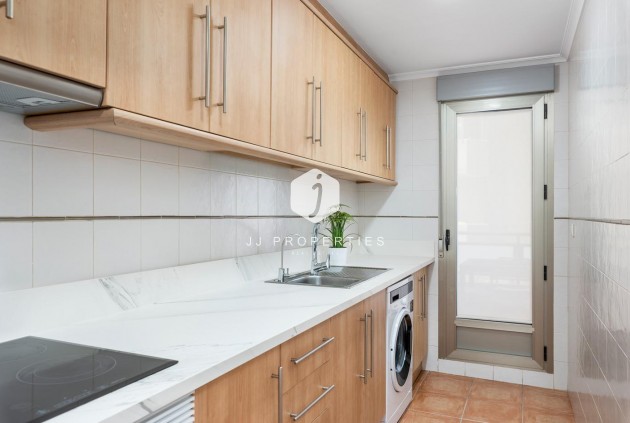 Segunda mano - Apartamento / piso -
Guardamar del Segura - Pueblo