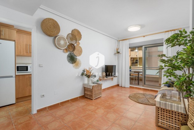 Segunda mano - Apartamento / piso -
Guardamar del Segura - Pueblo