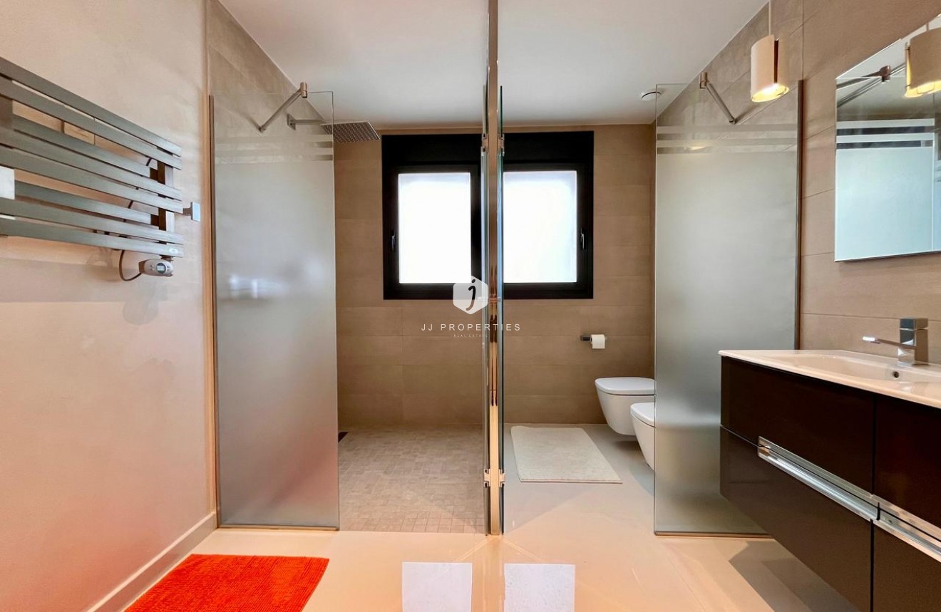 Segunda mano - Villa -
Dehesa de Campoamor - Costa Blanca