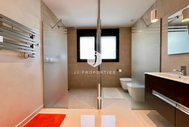 Segunda mano - Villa -
Dehesa de Campoamor - Costa Blanca