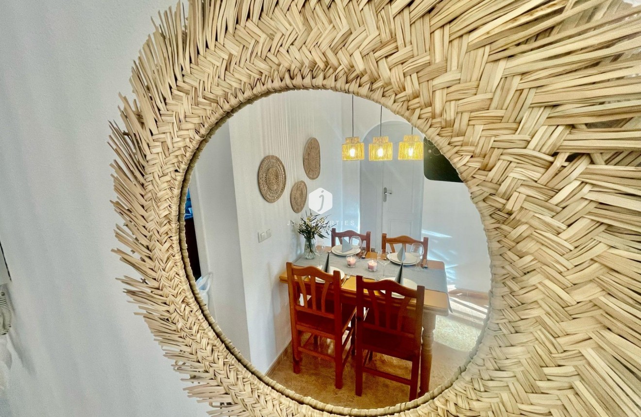 Segunda mano - Apartamento / piso -
Torrevieja - La Mata