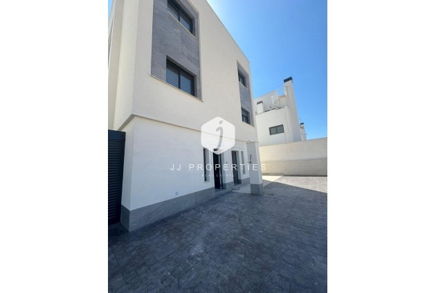 Segunda mano - Villa -
Guardamar del Segura - Guardamar