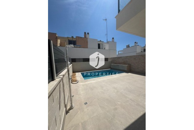 Segunda mano - Villa -
Guardamar del Segura - Guardamar