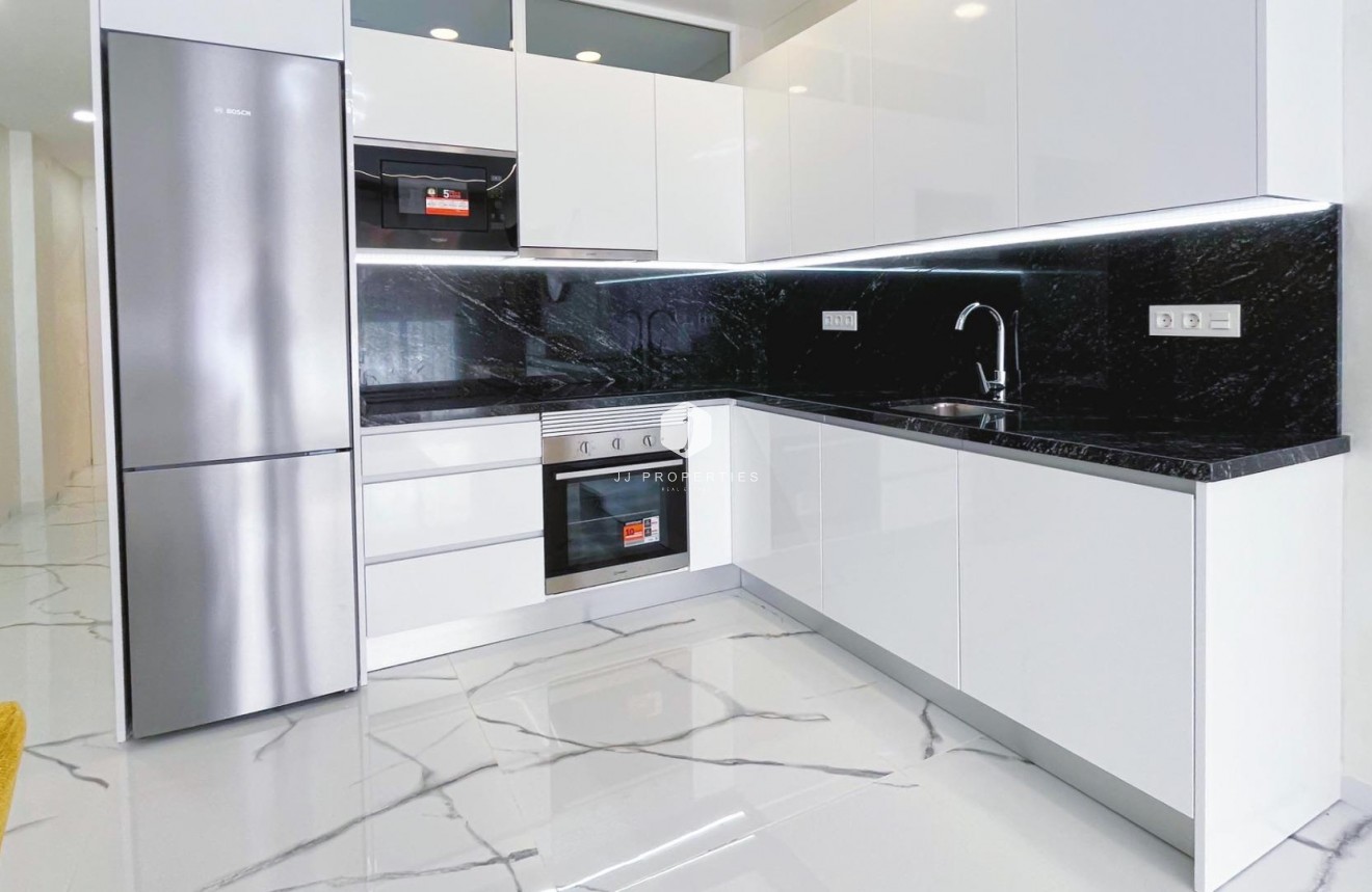 Segunda mano - Apartamento / piso -
Torrevieja - Playa del Cura