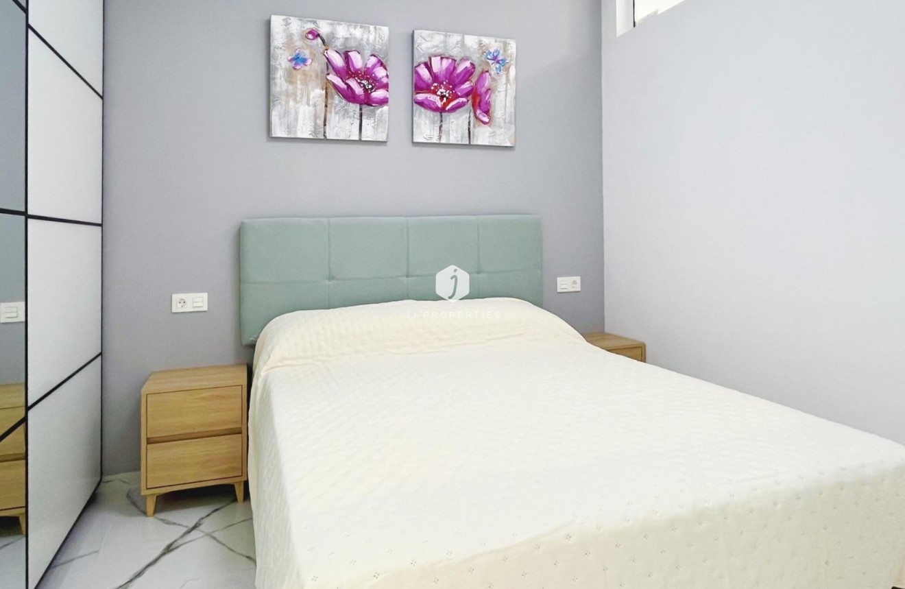 Segunda mano - Apartamento / piso -
Torrevieja - Playa del Cura