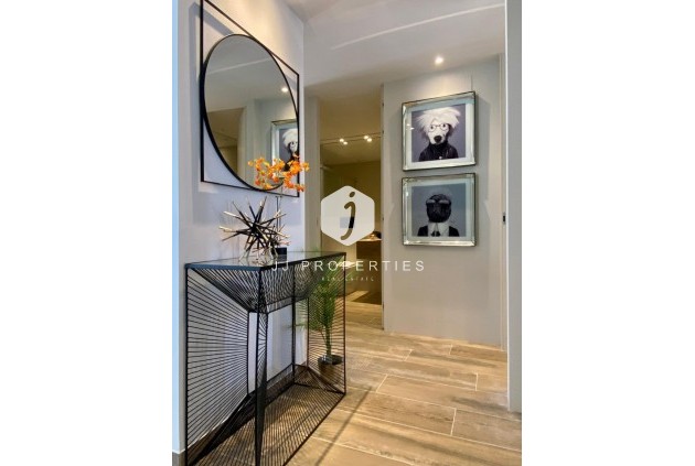 Z drugiej ręki - Daszek -
Torrevieja - Punta prima