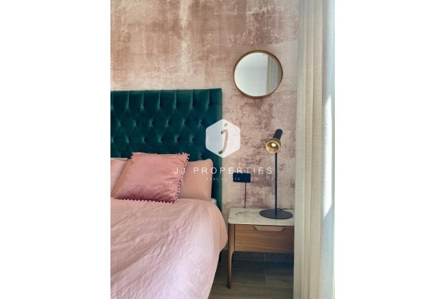 Z drugiej ręki - Daszek -
Torrevieja - Punta prima