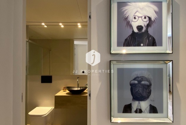 Z drugiej ręki - Daszek -
Torrevieja - Punta prima