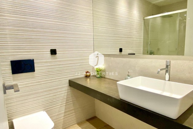 Z drugiej ręki - Daszek -
Torrevieja - Punta prima