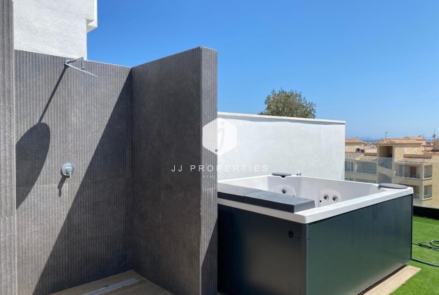 Z drugiej ręki - Daszek -
Torrevieja - Punta prima