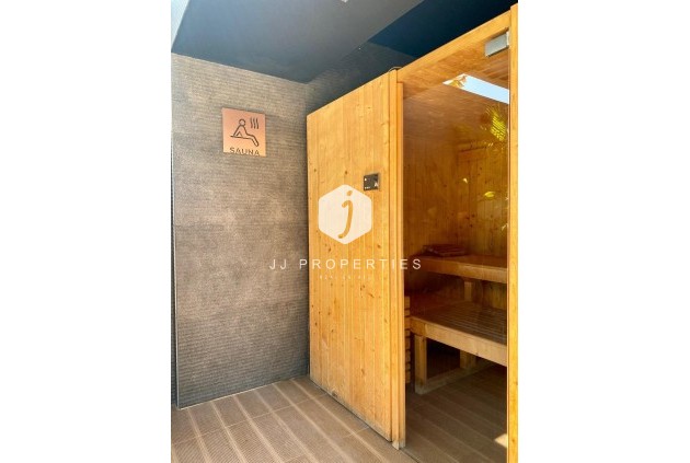 Z drugiej ręki - Daszek -
Torrevieja - Punta prima