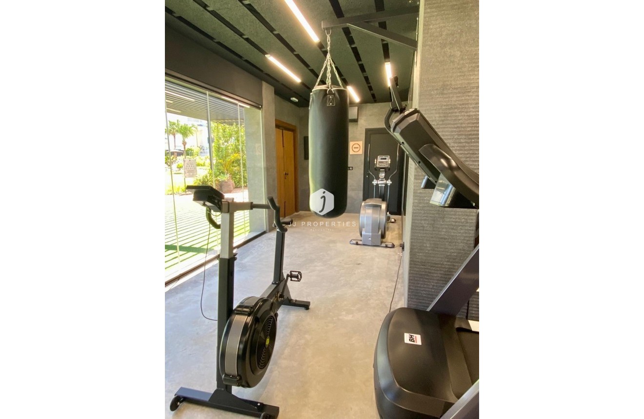 Z drugiej ręki - Daszek -
Torrevieja - Punta prima