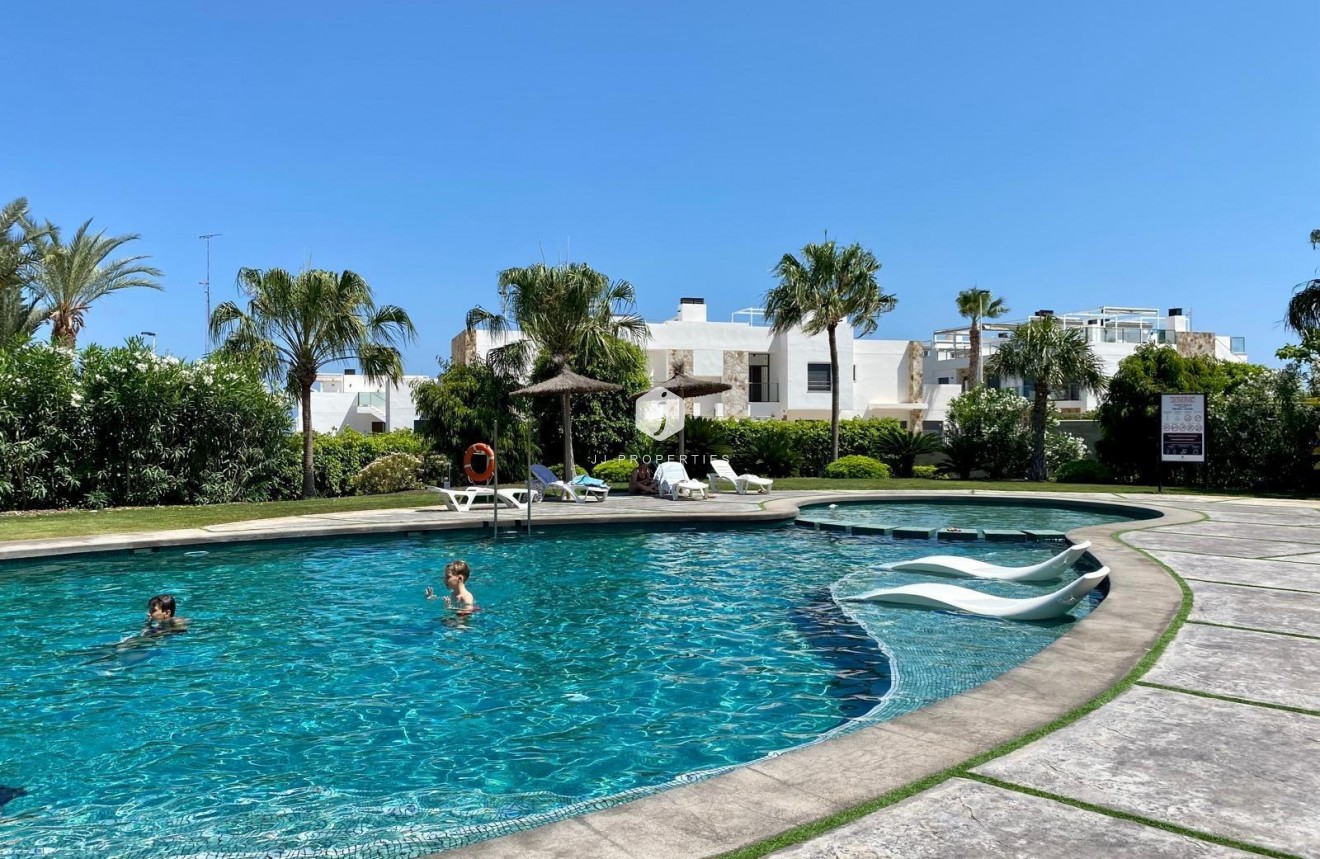 Z drugiej ręki - Daszek -
Torrevieja - Punta prima