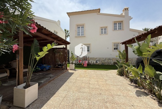 Tweedehands - Villa -
Orihuela Costa - Costa Blanca