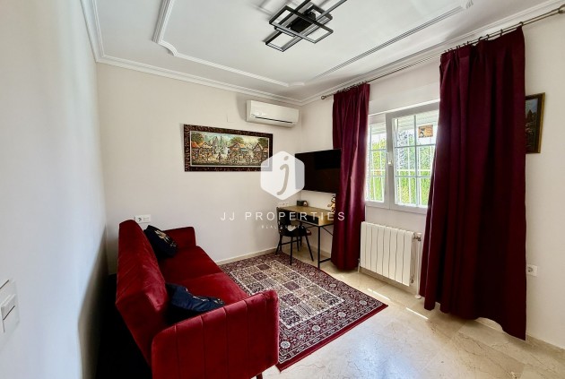 Tweedehands - Villa -
Orihuela Costa - Costa Blanca