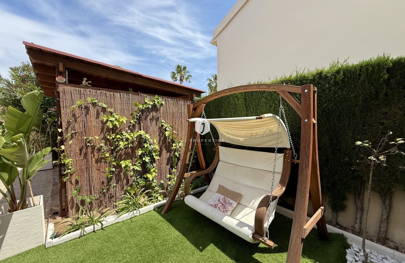 Tweedehands - Villa -
Orihuela Costa - Costa Blanca