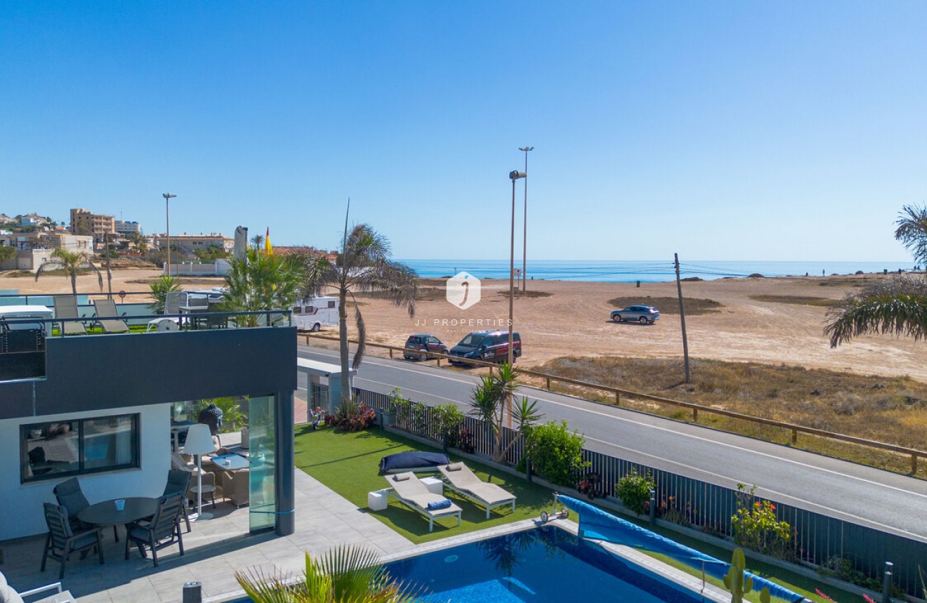 D'occasion - Villa -
Torrevieja - Rosaleda
