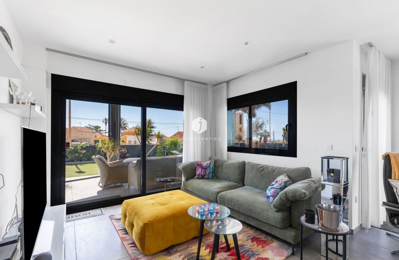 D'occasion - Villa -
Torrevieja - Rosaleda