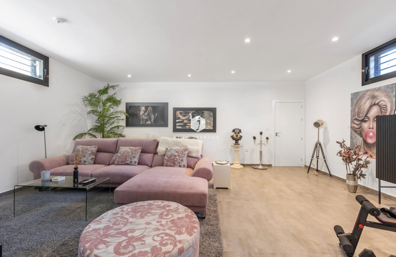 D'occasion - Villa -
Torrevieja - Rosaleda