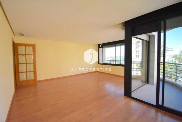 Segunda mano - Apartamento / piso -
Torrevieja - Centro - Muelle Pesquero