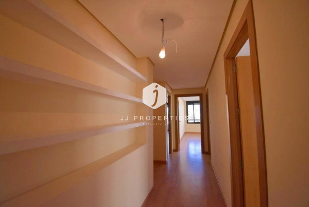 Segunda mano - Apartamento / piso -
Torrevieja - Centro - Muelle Pesquero