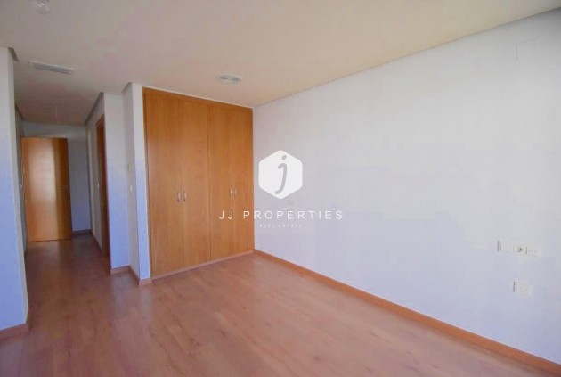 Segunda mano - Apartamento / piso -
Torrevieja - Centro - Muelle Pesquero