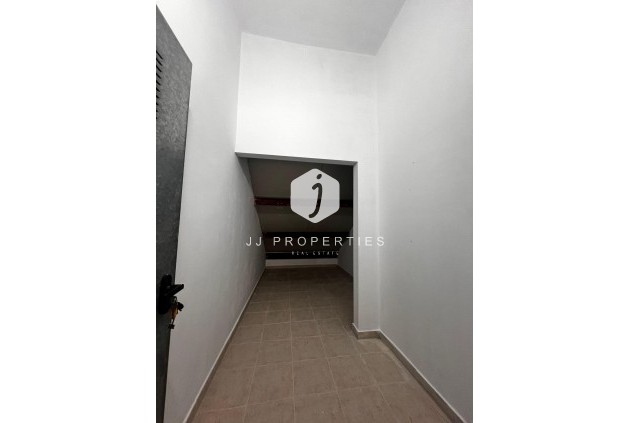 Segunda mano - Apartamento / piso -
Torrevieja - Centro - Muelle Pesquero