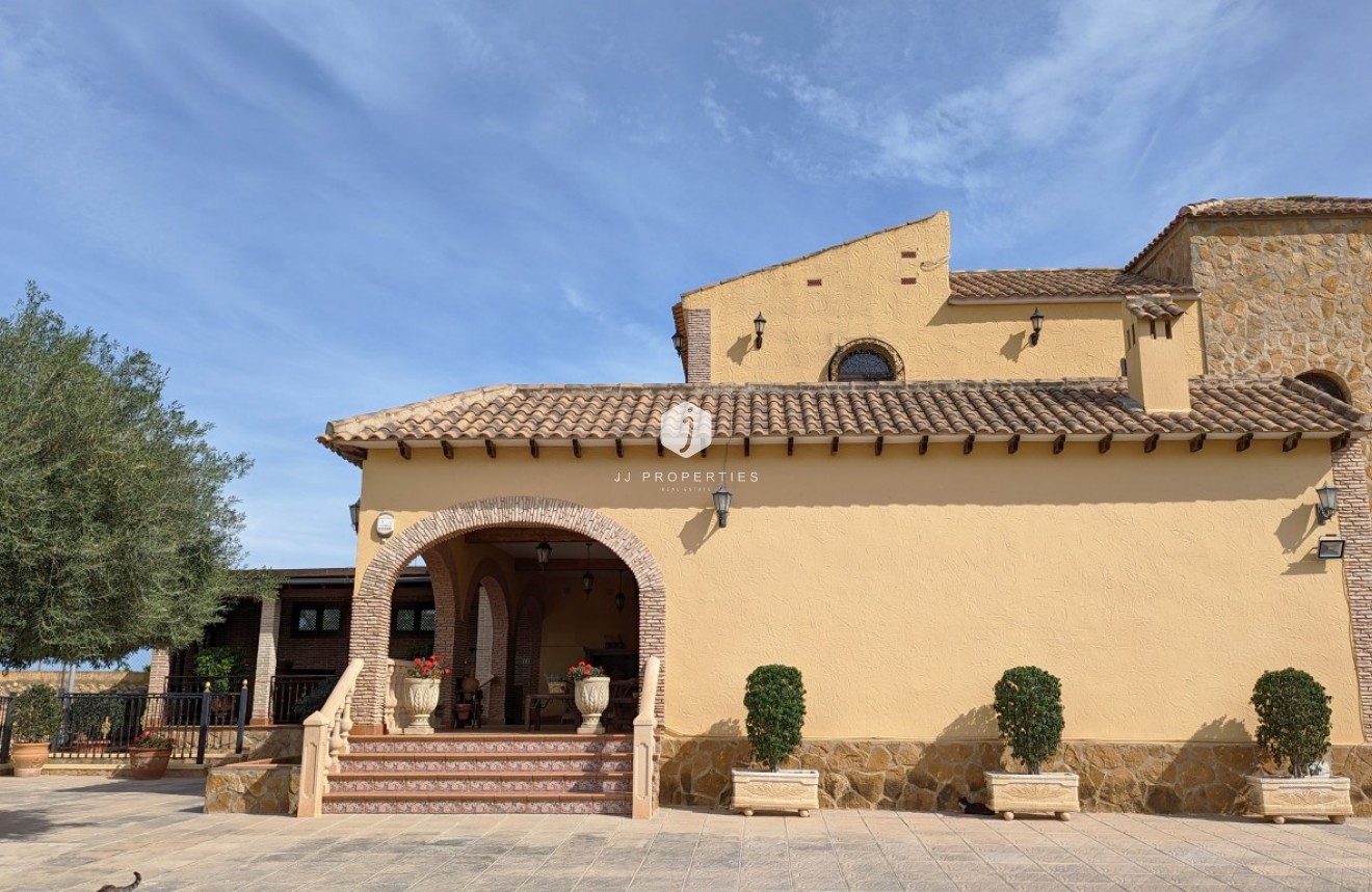 Segunda mano - Villa -
Bigastro - Inland