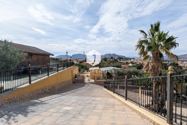 Segunda mano - Villa -
Bigastro - Inland