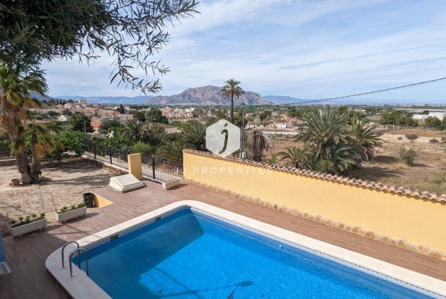 Segunda mano - Villa -
Bigastro - Inland