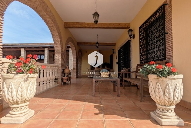 Segunda mano - Villa -
Bigastro - Inland