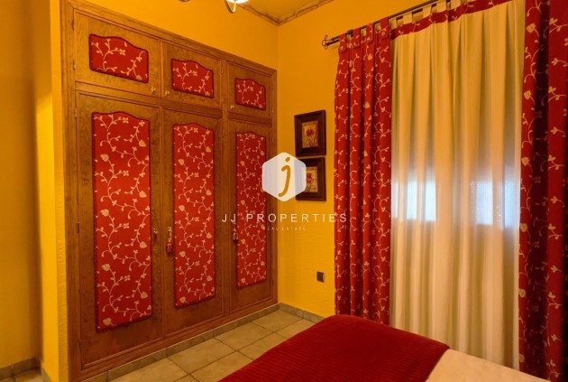 Segunda mano - Villa -
Bigastro - Inland