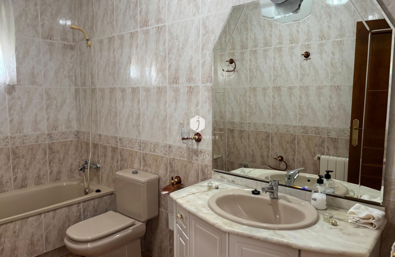 Segunda mano - Chalet -
Formentera del Segura - Pueblo 5