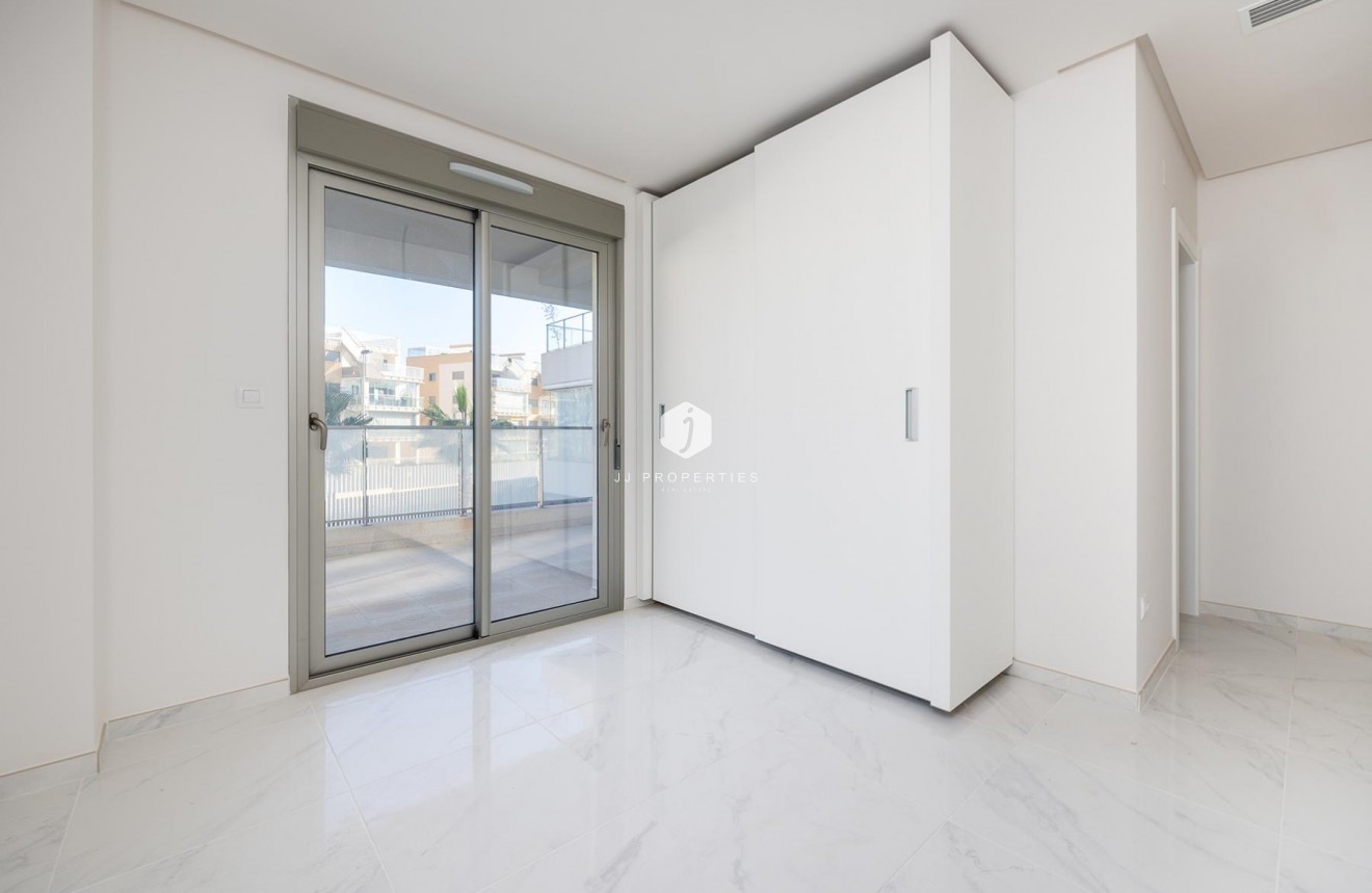 Segunda mano - Apartamento / piso -
Orihuela Costa - Costa Blanca