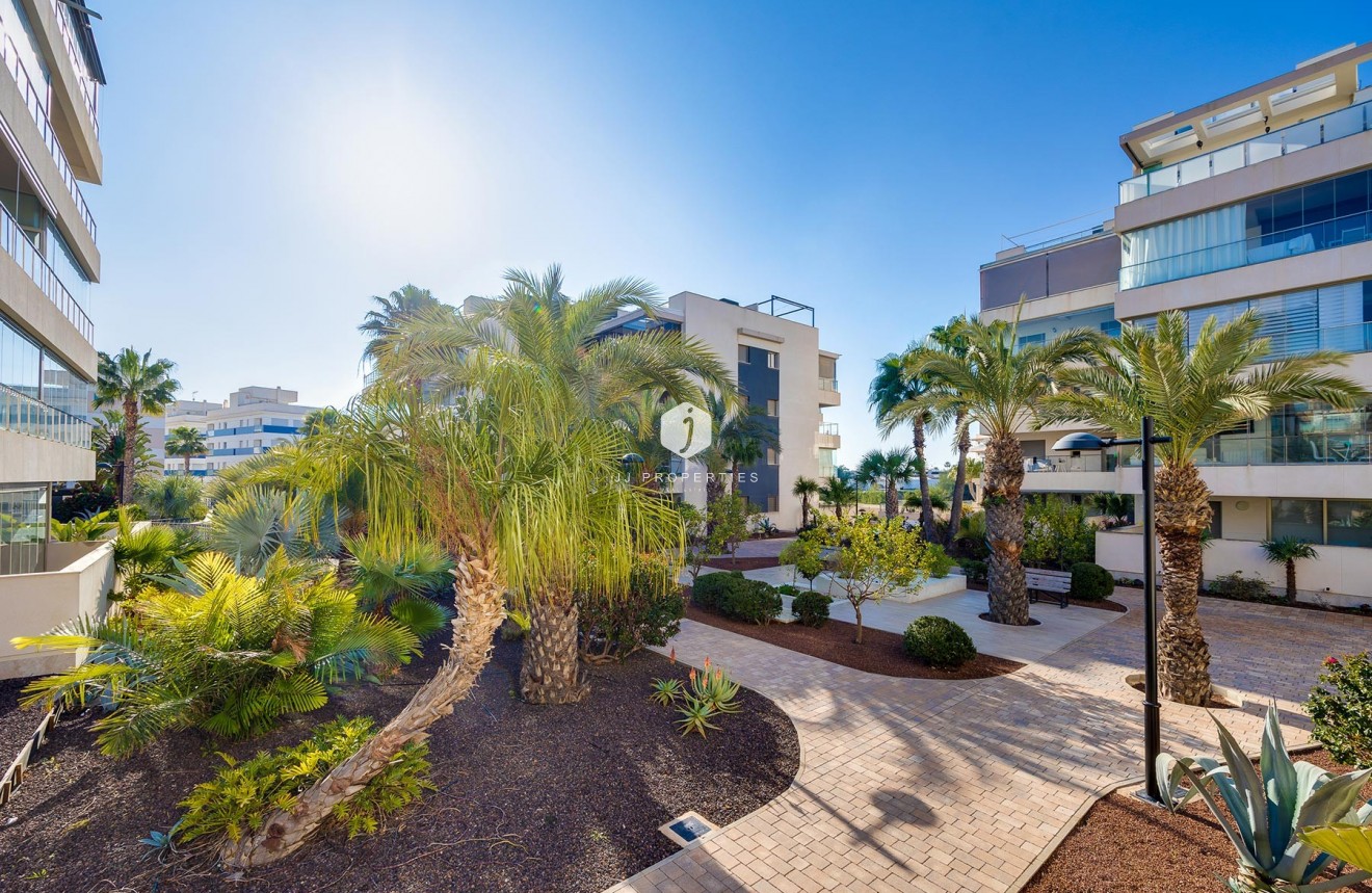 Segunda mano - Apartamento / piso -
Orihuela Costa - Costa Blanca