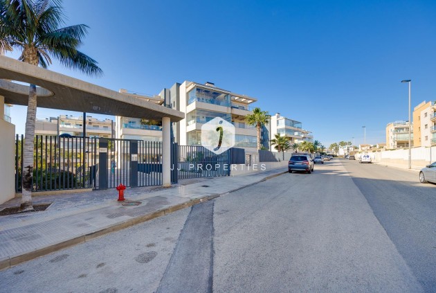 Segunda mano - Apartamento / piso -
Orihuela Costa - Costa Blanca