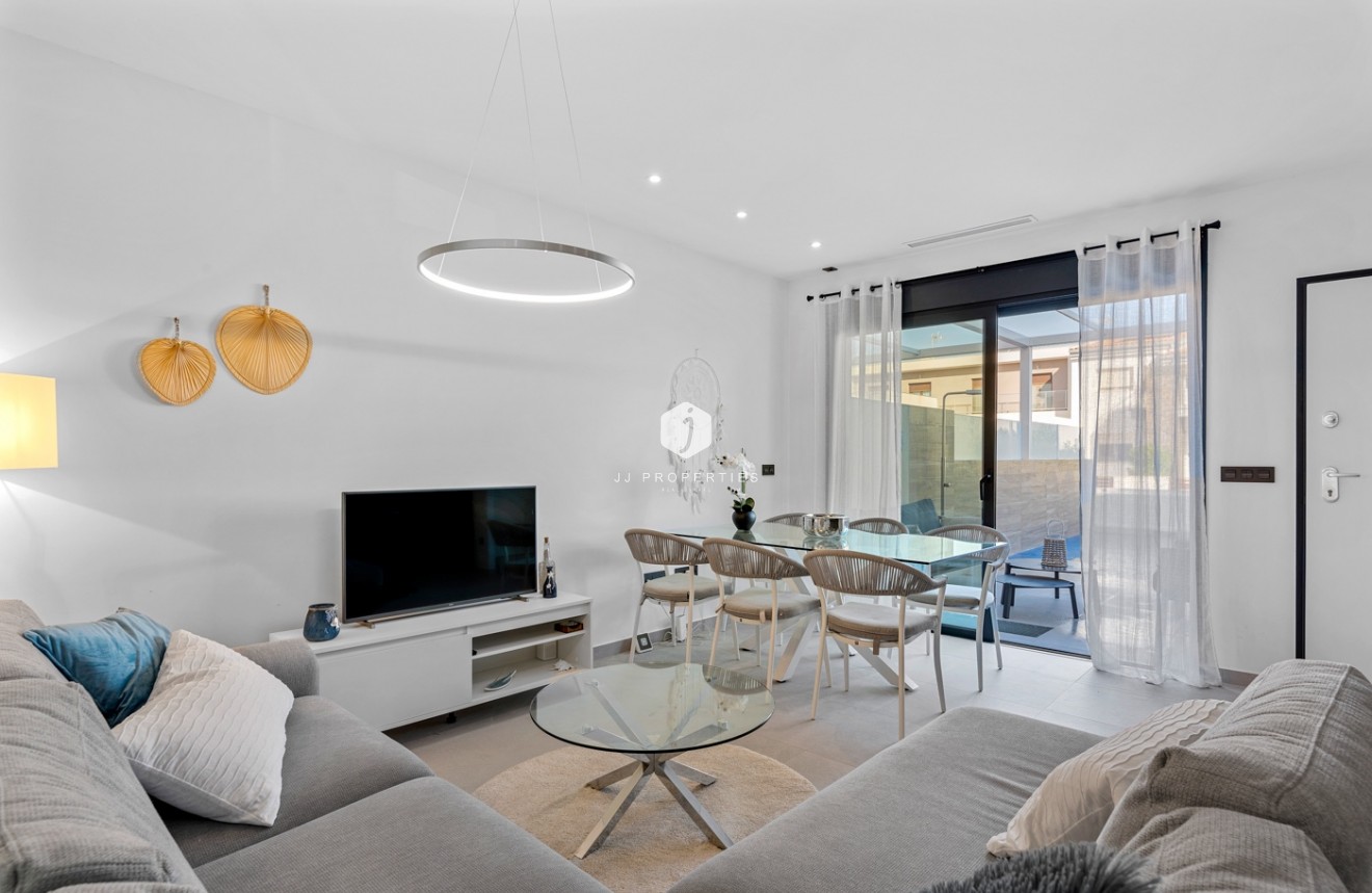 Segunda mano - Villa -
Ciudad Quesada - Costa Blanca