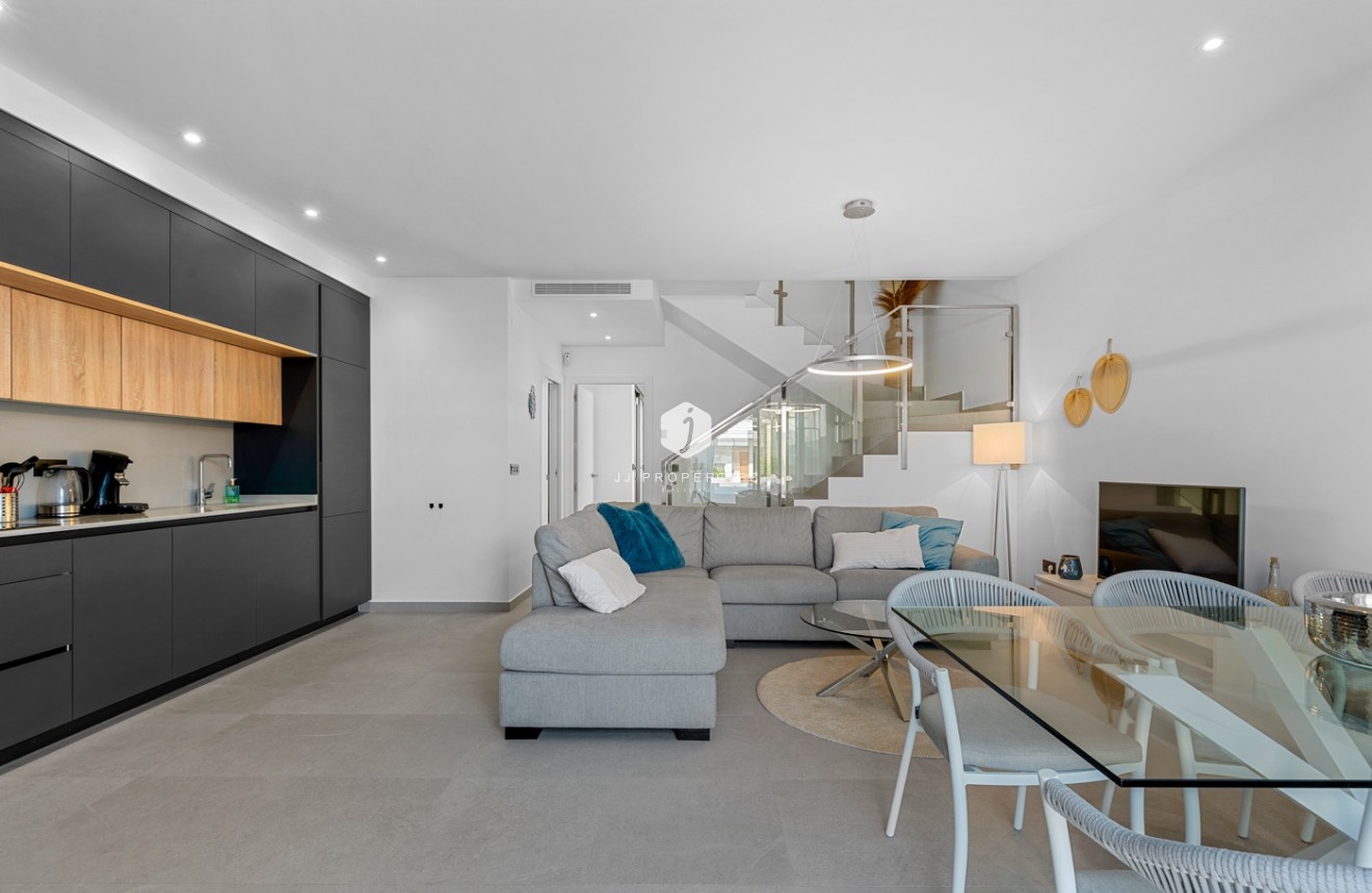 Segunda mano - Villa -
Ciudad Quesada - Costa Blanca