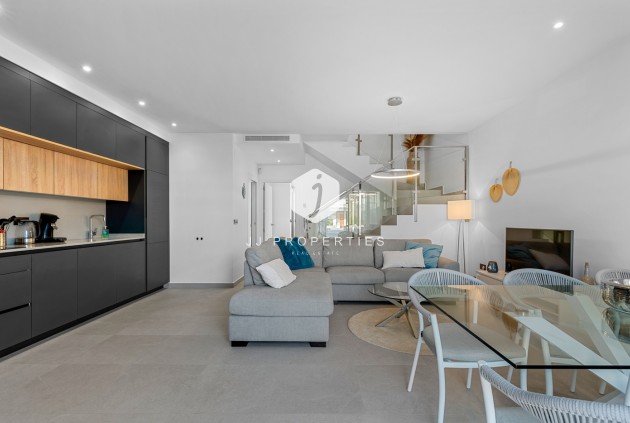 Segunda mano - Villa -
Ciudad Quesada - Costa Blanca