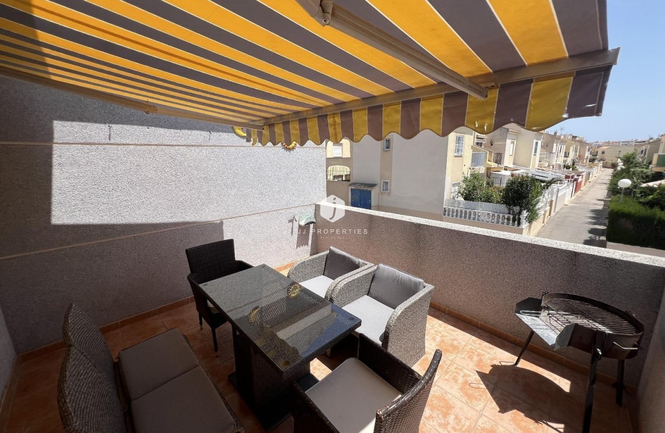 Segunda mano - Chalet -
Torrevieja - La Siesta - El Salado - Torreta