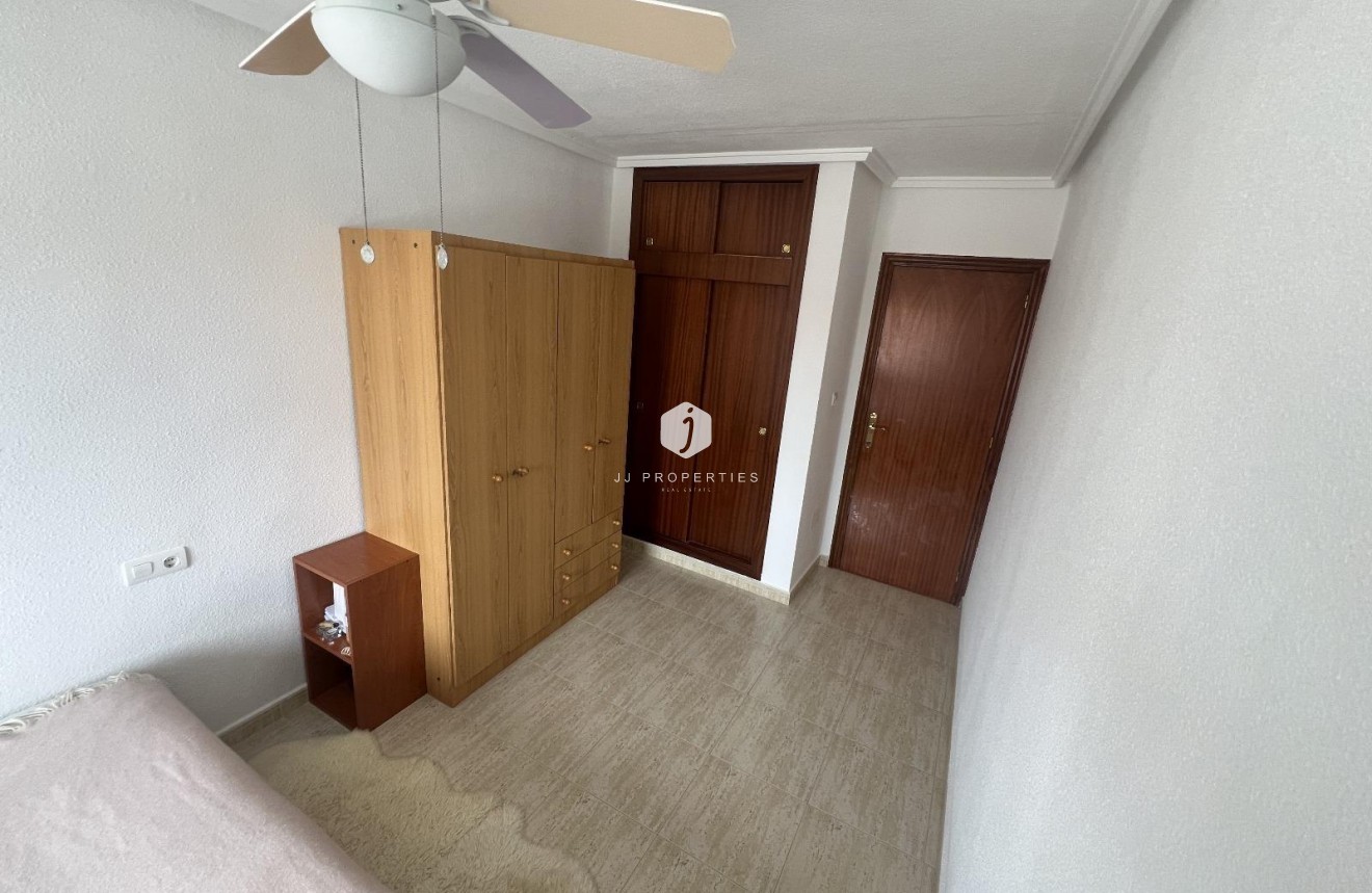 Segunda mano - Chalet -
Torrevieja - La Siesta - El Salado - Torreta