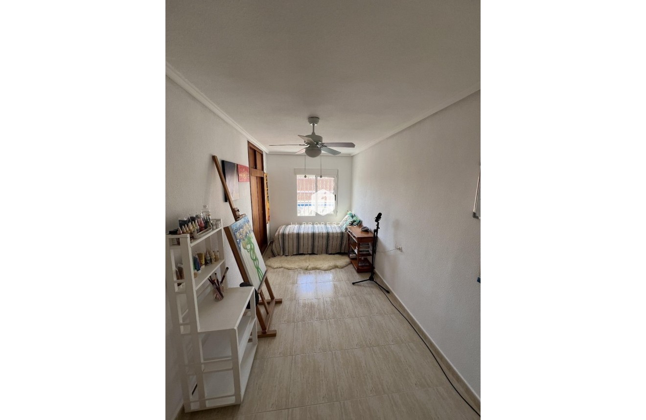 Segunda mano - Chalet -
Torrevieja - La Siesta - El Salado - Torreta