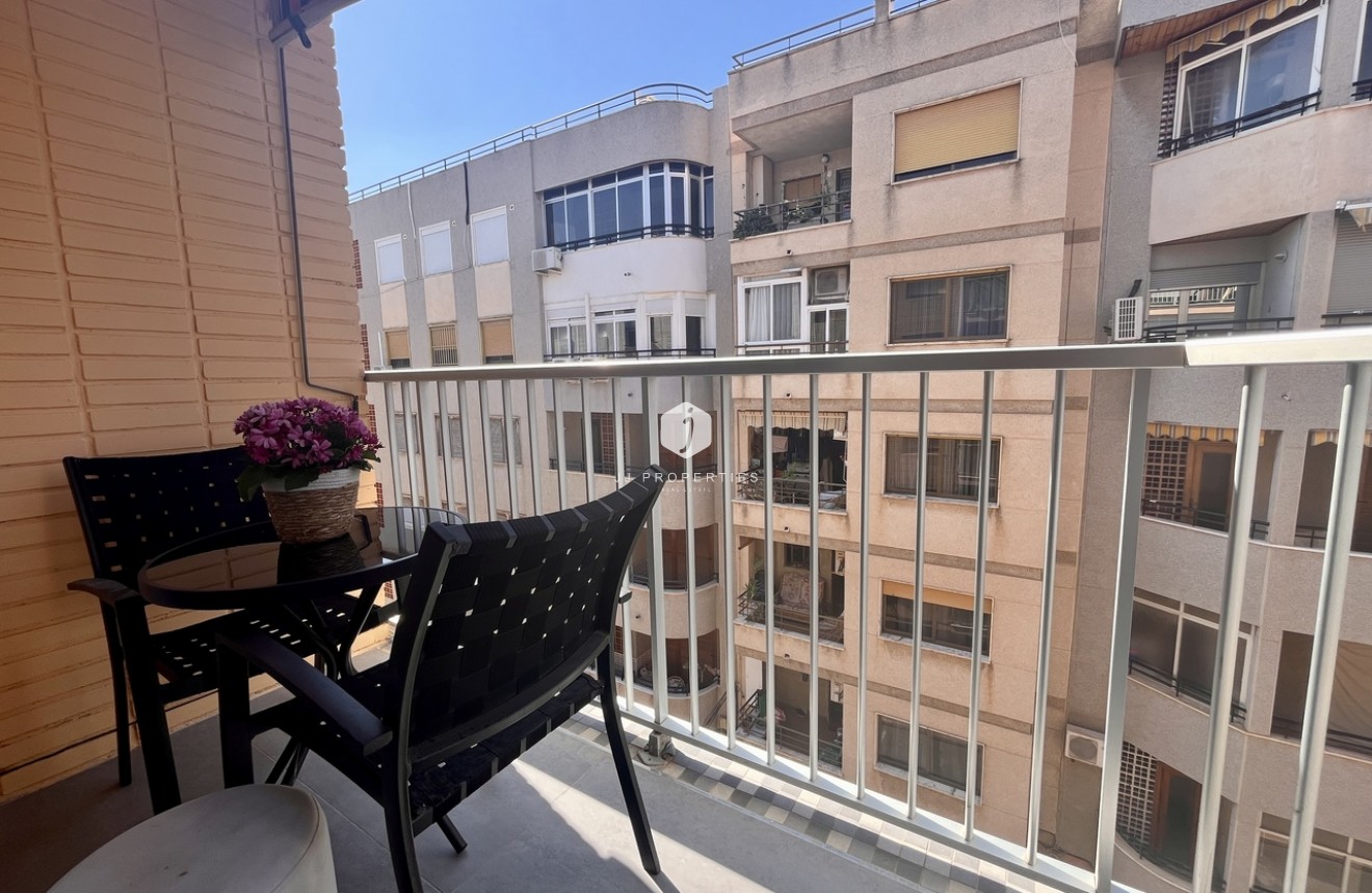 Segunda mano - Apartamento / piso -
Torrevieja - Costa Blanca