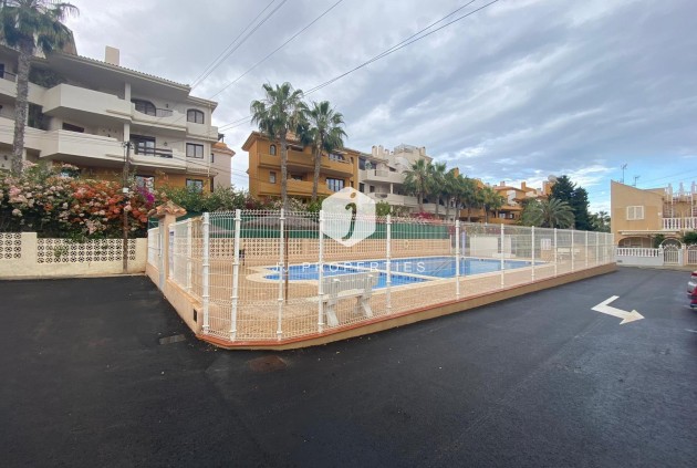 Segunda mano - Chalet -
Orihuela Costa - Punta Prima