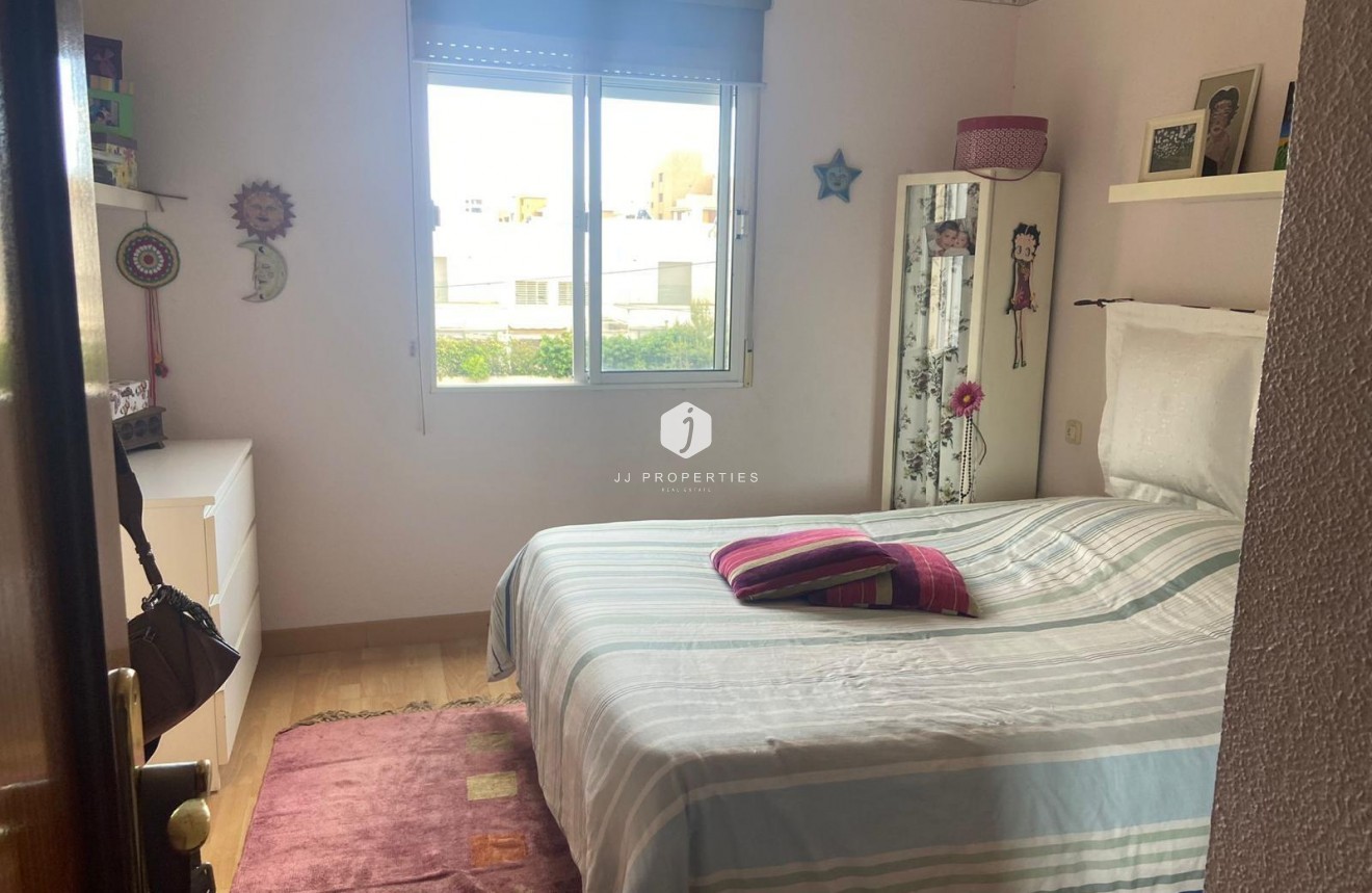 Segunda mano - Chalet -
Orihuela Costa - Punta Prima