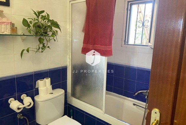 Segunda mano - Chalet -
Orihuela Costa - Punta Prima