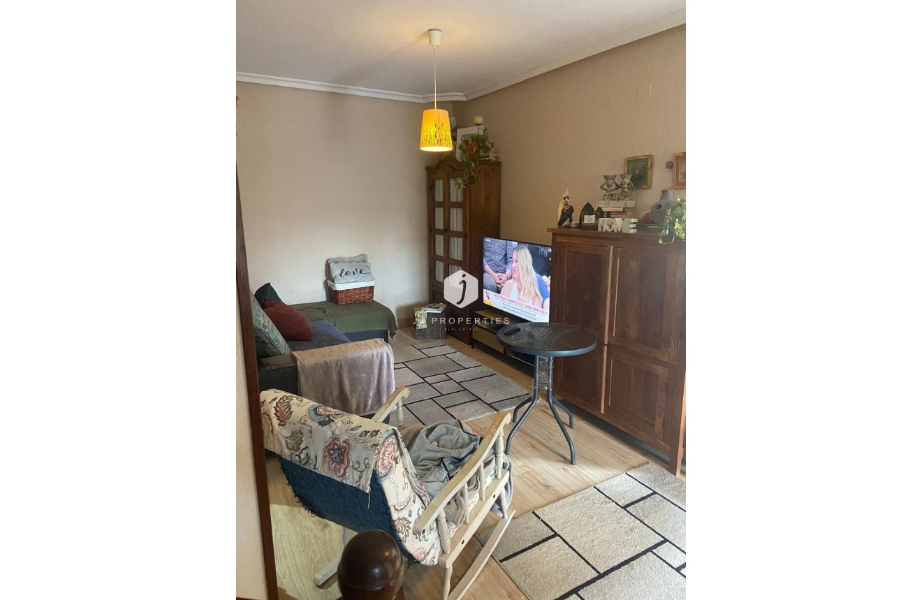 Segunda mano - Chalet -
Orihuela Costa - Punta Prima