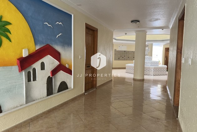 Segunda mano - Apartamento / piso -
Torrevieja - Centro