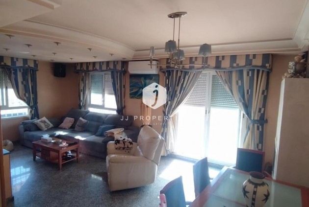 D'occasion - Attique -
Torrevieja - CENTRE