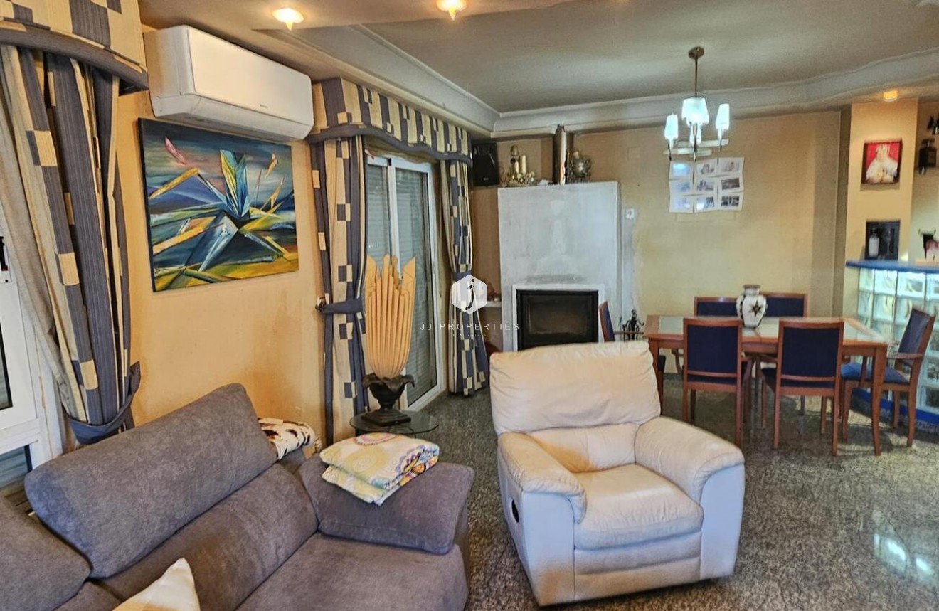 D'occasion - Attique -
Torrevieja - CENTRE